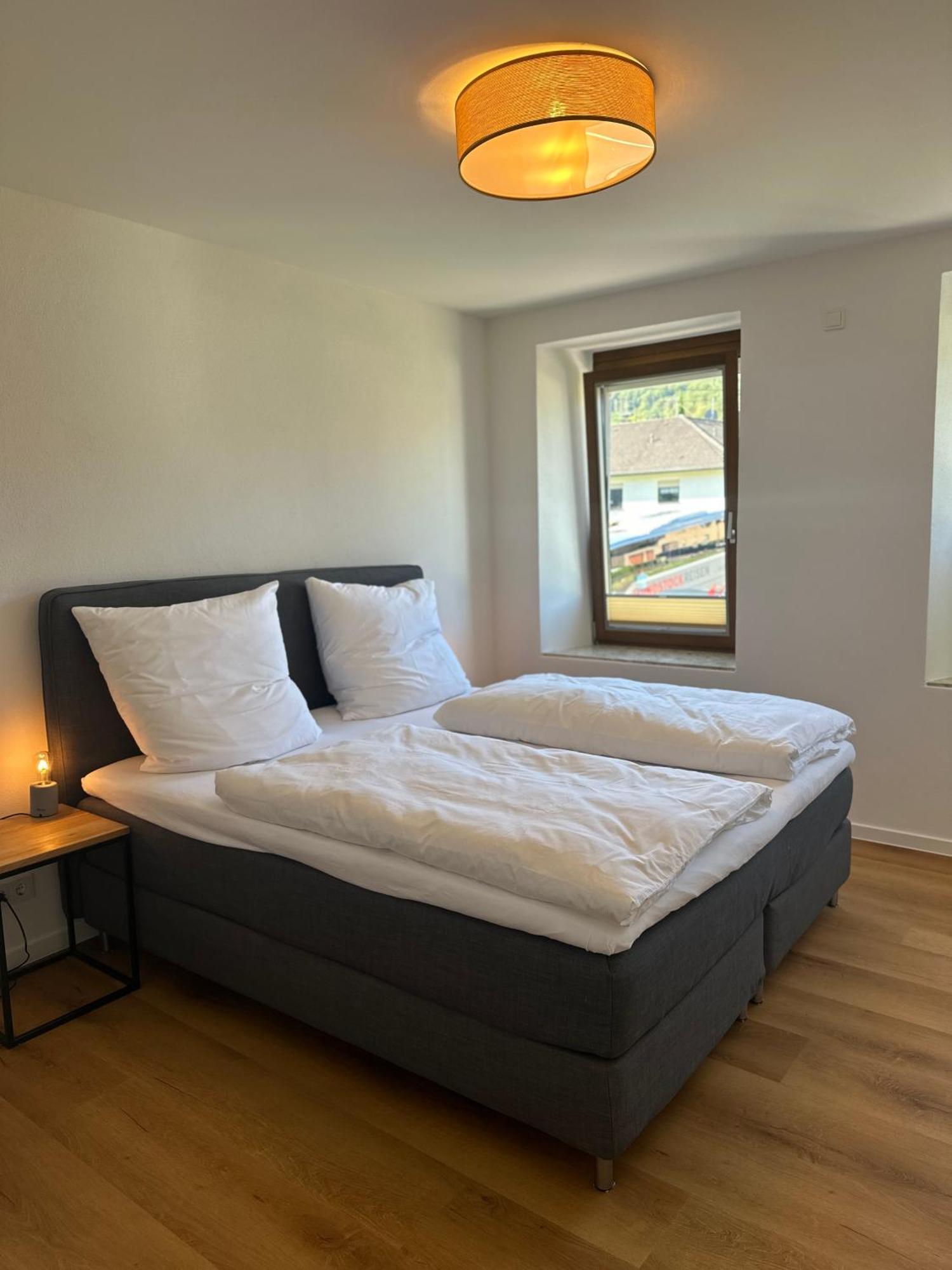 Moselappartements By Weingut Marco Adamy Lösnich Buitenkant foto